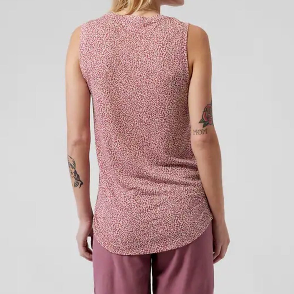 🌿5/$25 Athleta Breezy Tank in Animal Print - Picture 2 of 10